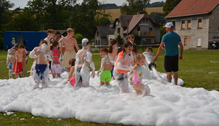 Novoveský festival opět přivítá rodiny, kapely i milovníky piva