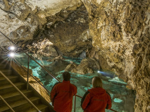 Kam na výlet, když prší? Zkuste Bozkovské dolomitové jeskyně v Bozkově u Semil