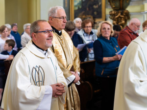 Z Hejnic odchází oblíbený kněz Pavel Andrš. Bude studovat právo v Římě