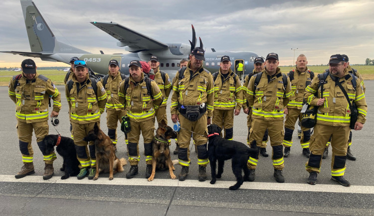Speciální tým vyslaný HZS ČR na pomoc do povodněmi zasaženého Texasu.