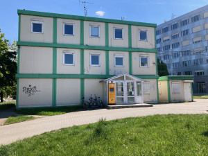 Buňky z autobusového nádraží v Liberci zmizí ve středu, odvoz začne v 8 ráno