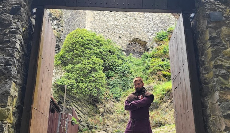 Fanoušci počítačové hry o víkendu obsadí Trosky, hrad chystá speciální program