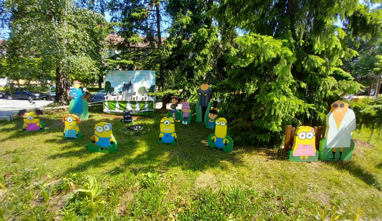 FOTO: Mimoni i padouchové v Jihlavě. Na Paloučku je opět veselo