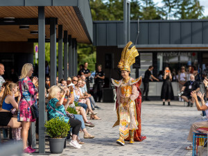 V České Lípě se představili účastníci světové soutěže krásy neslyšících