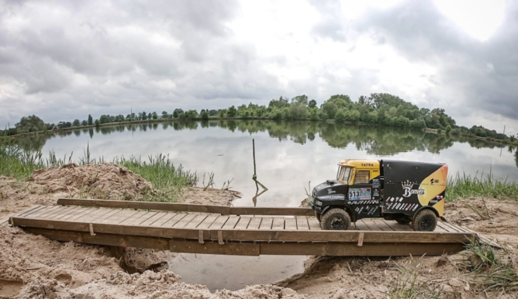 Součástí Hamerského léta budou i závody RC modelů, věrných kopií Dakarových aut
