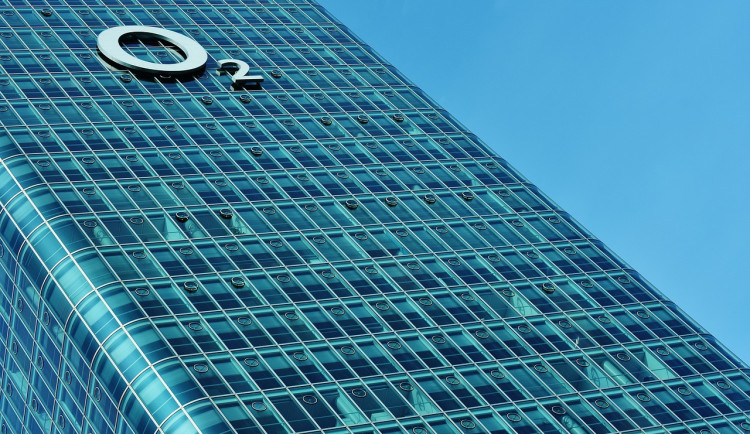 Operátor O2 řešil výpadek, několik hodin nefungovaly mobilní služby ani internet