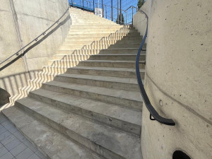 Podchod k areně je po roce a půl hotový. Nahradil letitý propustek