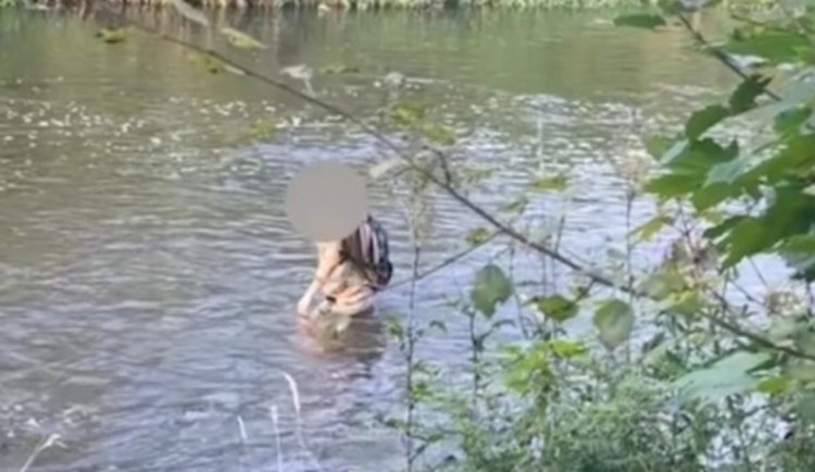 Muž si chtěl vzít život, čin mu rozmluvila policejní vyjednavačka