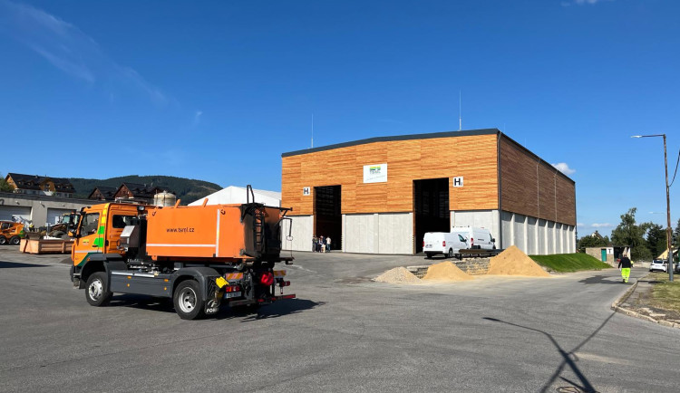 Nová hala pojme šest tisíc tun soli. Vyšla na 41 milionů, město ušetří