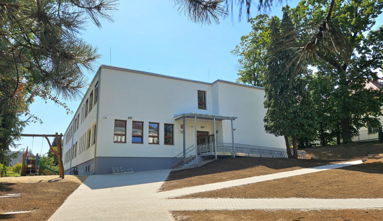 Liberec nechal zmodernizovat jednu z budou ZŠ U Soudu, za 101 milionů