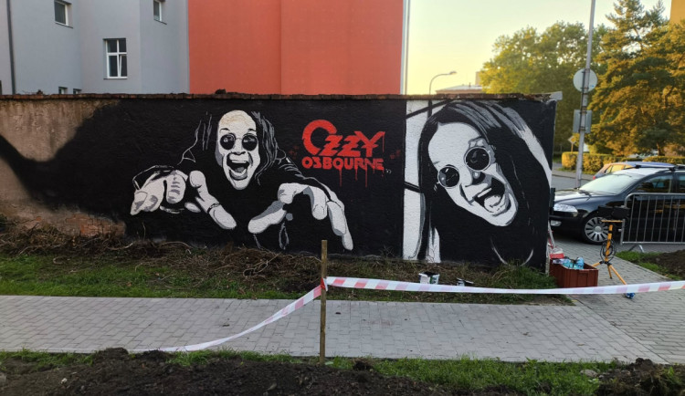 SRPEN 2025: Ošizená zakázka v Litovli, úraz dívenky v zoo, Ozzy pobláznil Prostějov