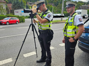 Policisté na poslední prázdninový víkend obsadili silnice. Zjistili přes tři sta přestupků