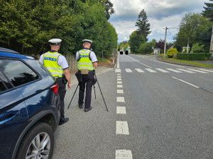 Policisté na poslední prázdninový víkend obsadili silnice. Zjistili přes tři sta přestupků