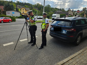 Policisté na poslední prázdninový víkend obsadili silnice. Zjistili přes tři sta přestupků