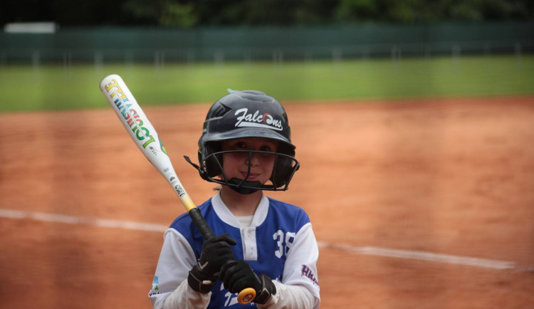 Rodiče v Hradci mají ještě šanci přihlásit děti gymnastiku, softball i divadlo