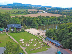 Vítězem ankety Kemp roku 2025 se stal Autocamp Sedmihorky v Českém ráji