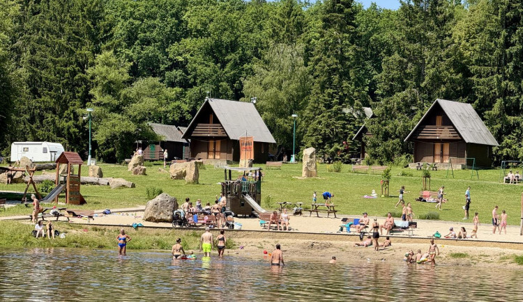 Vítězem ankety Kemp roku 2025 se stal Autocamp Sedmihorky v Českém ráji