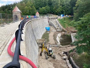 Liberecká přehrada se začne napouštět příští jaro, ve stejné době se zpřístupní