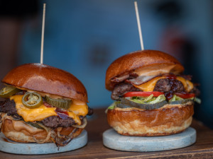 Burger Street Festival u Géčka: desítky burgerů a zábavná Fun zóna
