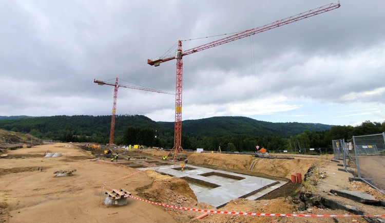 Výstavba nové čtvrti na okraji Liberce začala. Postupně nabídne přes šest set bytů