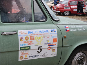 Stejně jako před 60 lety. V Liberci startovala Rallye Vltava, nechyběl ani tehdejší vítěz
