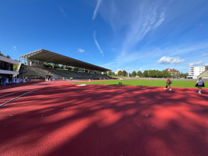 Atletický stadion prošel rekonstrukcí za 47 milionů. Přivítá juniorský šampionát