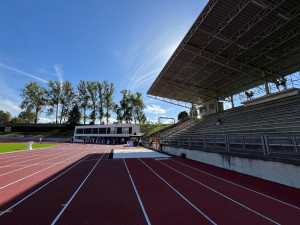 Atletický stadion prošel rekonstrukcí za 47 milionů. Přivítá juniorský šampionát