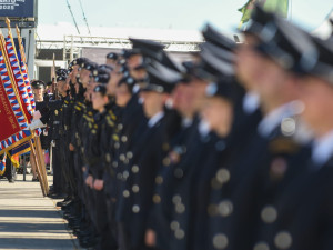 Semilský hasič zachránil ženu po kolapsu. Na Dnech NATO ho ocenili medailí za statečnost