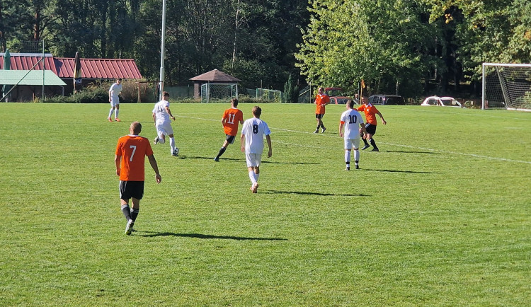 Mokré rozstřílelo Čtyři Dvory B 13:0, desítku nadělila také rezerva Lokomotivy