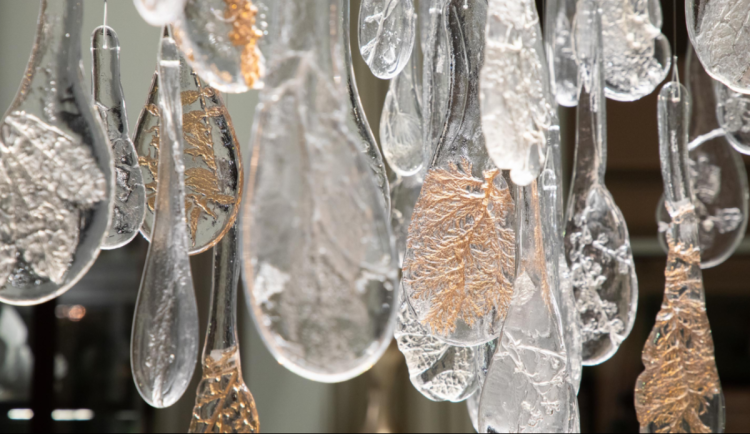 Česko věnovalo do sídla OSN v New Yorku skleněnou instalaci z Českolipska