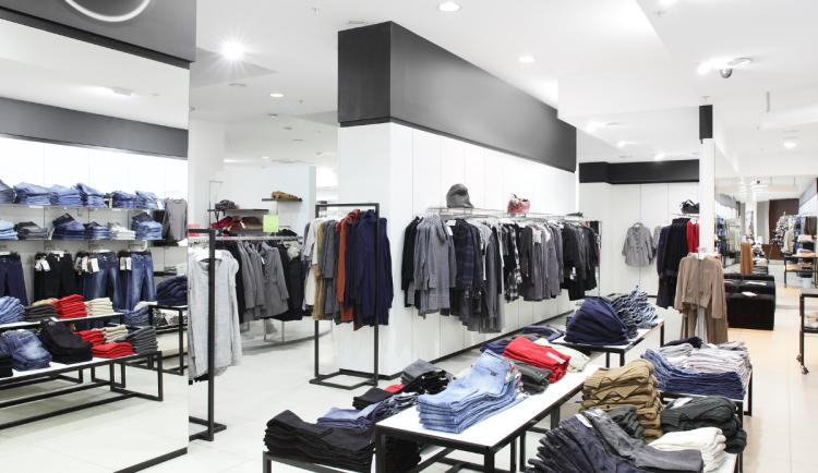 V neděli je státní svátek. Velké obchody zůstanou zavřené