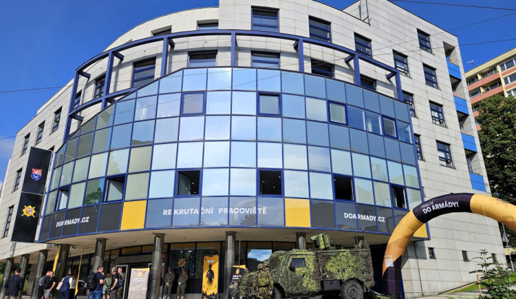 Rekrutačnímu středisku v Liberci přestěhování výrazně pomohlo, zájemců je daleko víc
