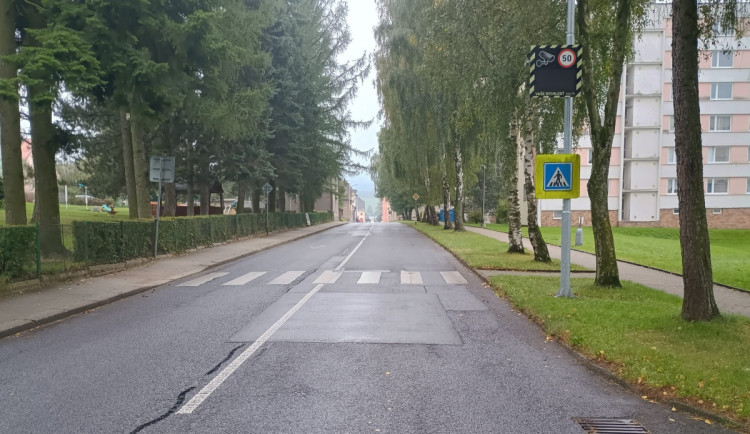 Jeden z radarů by měl být umístěn u přechodu ve Frýdlantské ulici u mateřské školy.