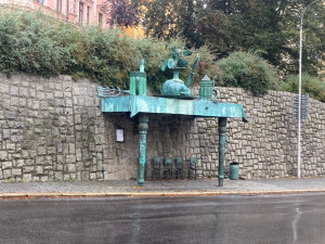 Příští zastávka: Hostina obrů. Liberec přejmenuje podivuhodnou zastávku Davida Černého