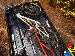 Cyklistický Author Cup očima horské služby: 30 zásahů, zasahoval i vrtulník záchranářů