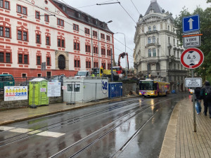 Omezení kvůli opravě schodiště u libereckého zámku potrvá až do konce listopadu