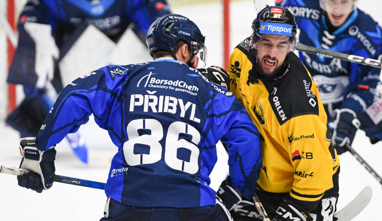 Vítkovice deklasovaly Litvínov 8:2, osm gólů stihly za rekordních 21 minut