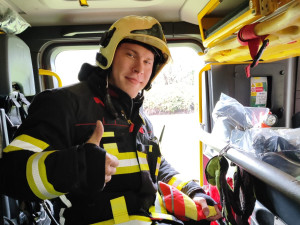 Na silovém trojboji nazdvíhal hasič z České Lípy tunu, obhájil titul mistra světa