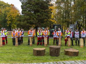 Frýdlantský park hostí soutěž středoškolských týmů Jizerský dřevorubec