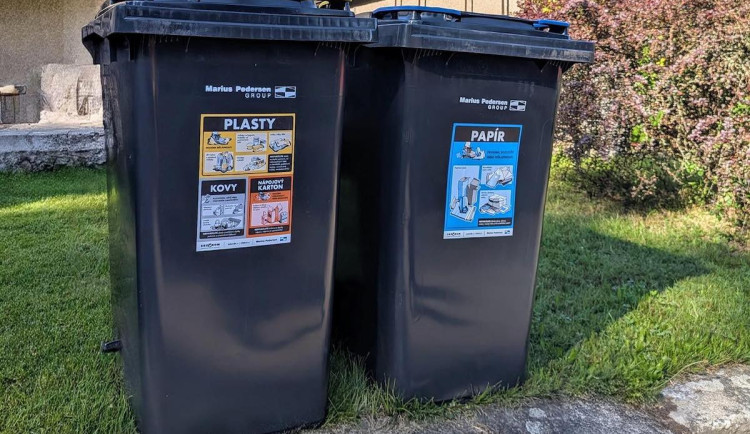 Lidé v Lípě budou třídit u domů. O nádoby zatím požádalo 1300 domácností