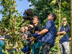 Stovky lidí se naposledy rozloučily s kantorem a agronomem Jaroslavem Palarcem