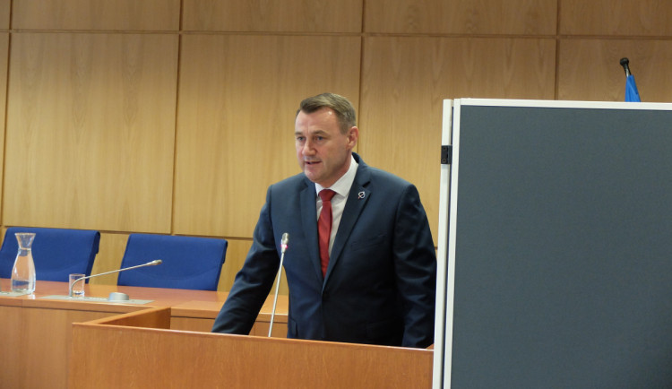 Zastupitelé klubu ANO v Libereckém kraji vyzvali obviněného hejtmana k rezignaci