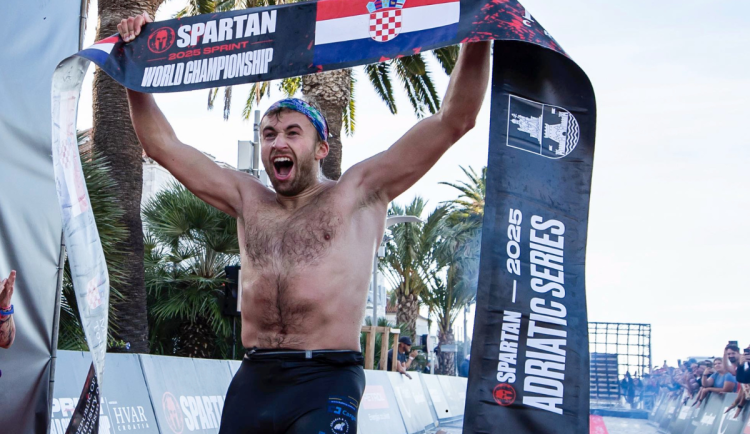 Richard Hynek je dvojnásobným mistrem světa Spartan. Ovládl Hvar i soupeře