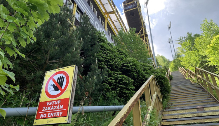 Harrachov odstoupí od sporné smlouvy na převod skokanských můstků