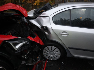 Déšť a špatně nasazené pneu. Kombinace, která mohla skončit fatálně