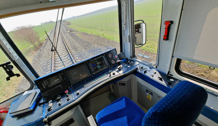 Experimentální vlak bez strojvůdce najel na Kopidlnce bez závad už tři tisíce kilometrů