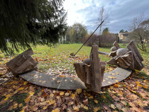 Město nechalo opravit Sluneční hodiny v Ruprechticích. Na obnově se podílel i autor