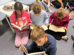 Jiří Žáček slaví osmdesátiny. Frýdlantské děti mu poslaly originální gratulaci