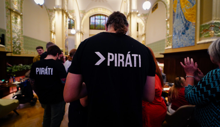 V Blansku zamlčeli hlasy pro Piráty. Na chybné výsledky v okrsku upozornil volič