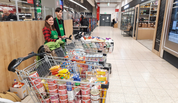 Ilustrační foto ze Sbírky potravin v předchozích letech.